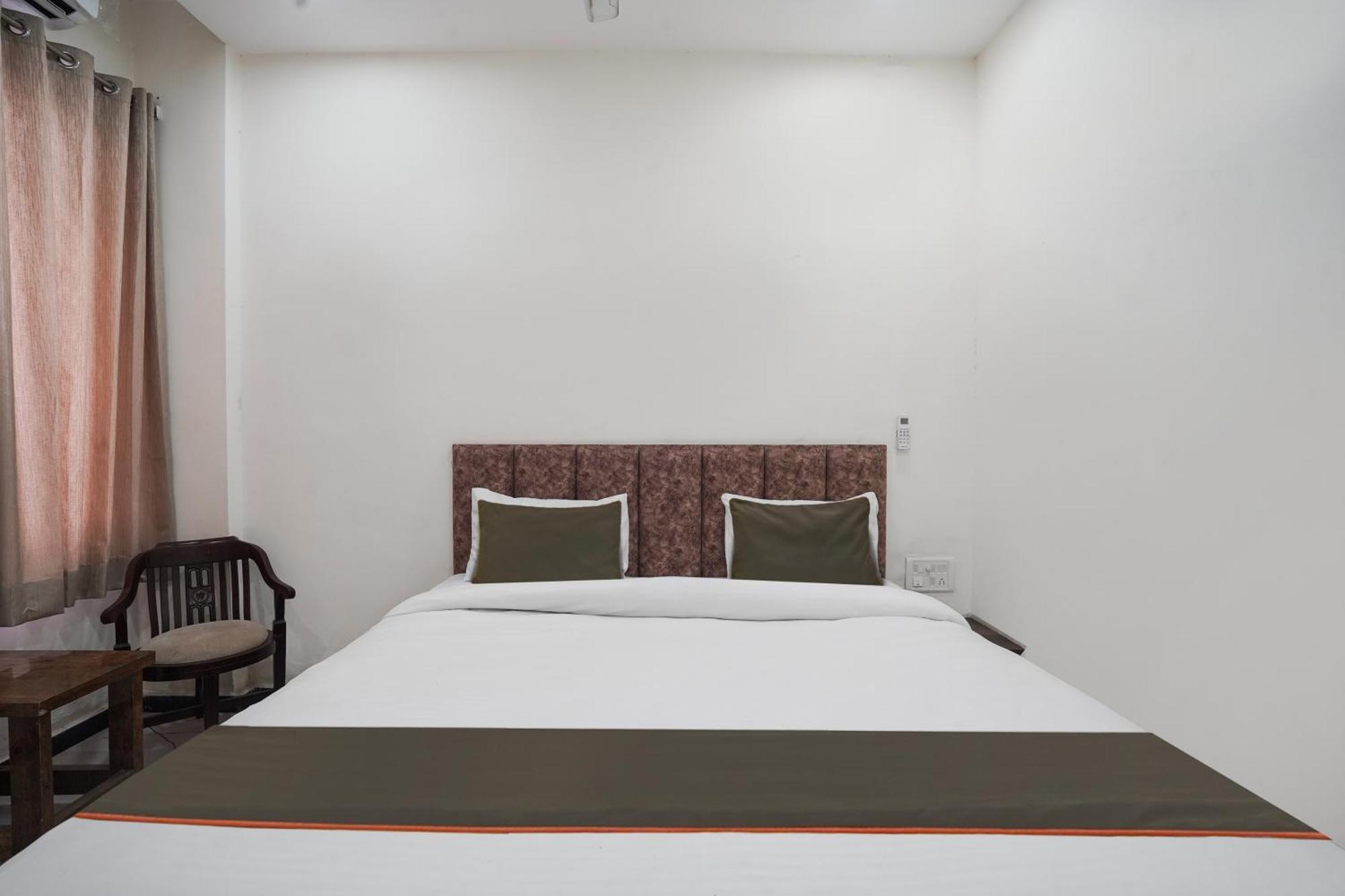 Townhouse Amanaka Formerly Hotel City Pride Raipur  ภายนอก รูปภาพ