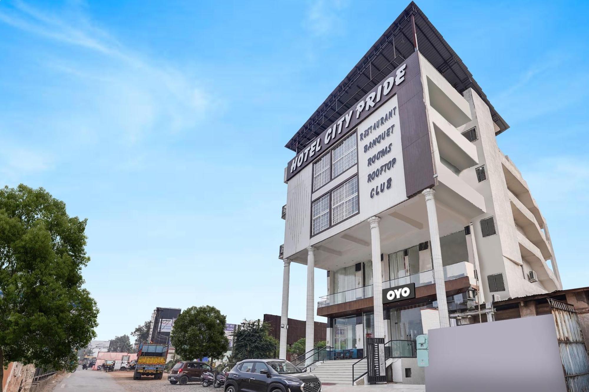 Townhouse Amanaka Formerly Hotel City Pride Raipur  ภายนอก รูปภาพ